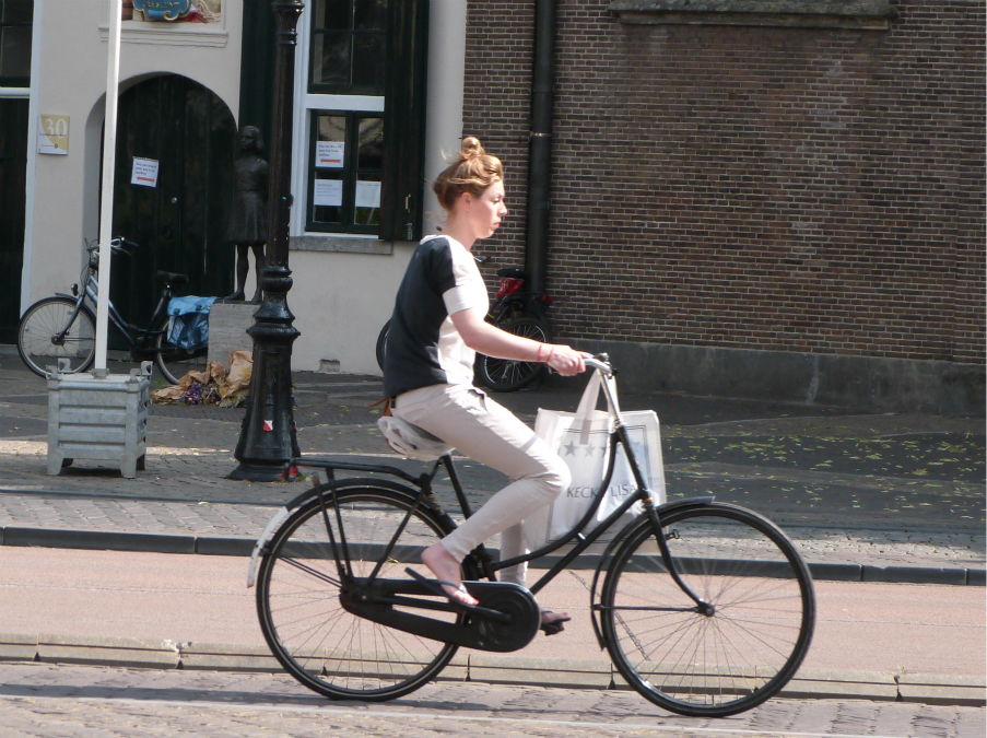 Cycling with shopping, Utrecht Cycling with shopping, Utrecht