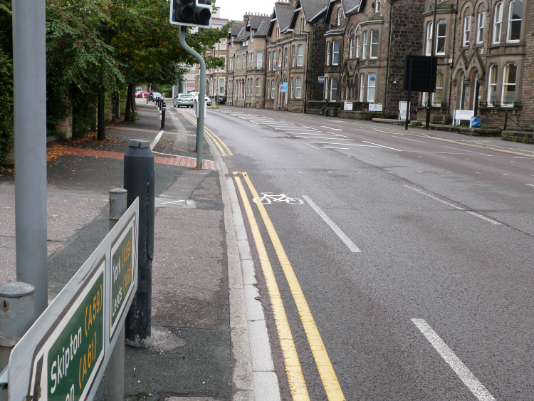 East Parade, Harrogate, cycle lane