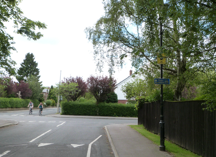 Town centre sign on Rayleigh Road