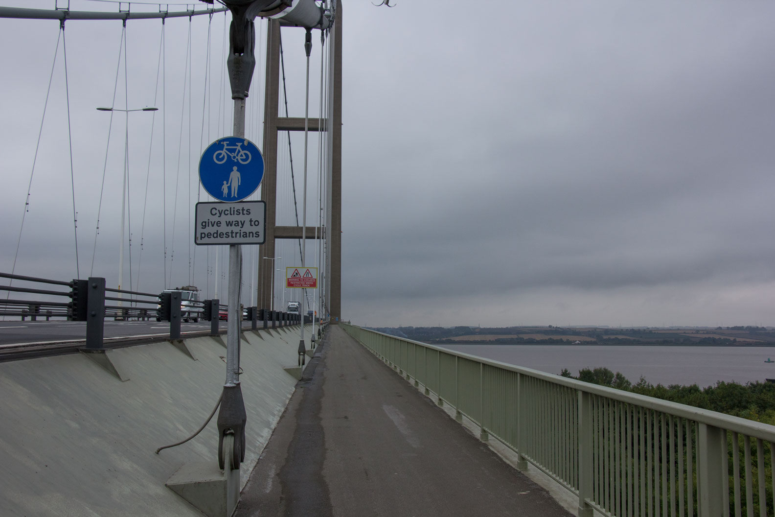 Humber Bridge shared use path