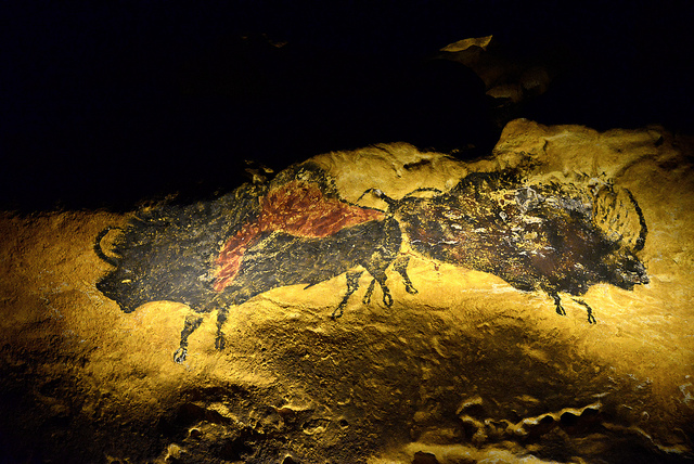 Lascaux cave paintings