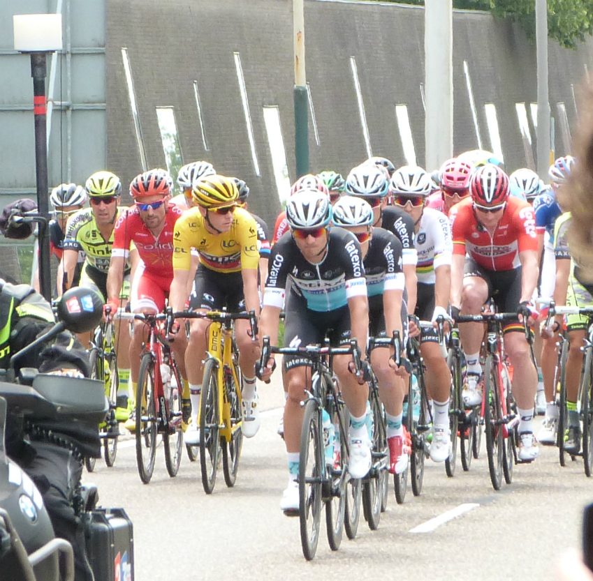 Rohan Dennis in the yellow jersey