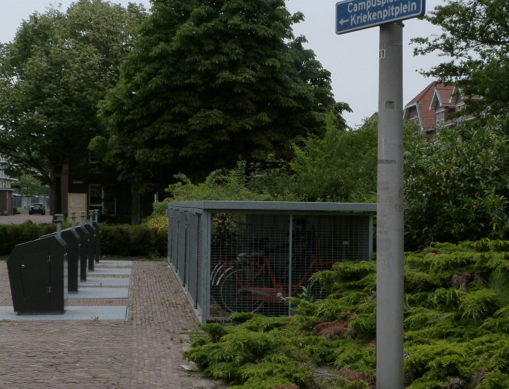 Secure bike storage, Campusplein, Utrecht Secure bike storage, Campusplein, Utrecht