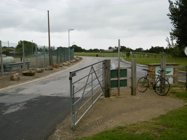 Yorkshire Showground Greenway, side gate Yorkshire Showground Greenway, side gate